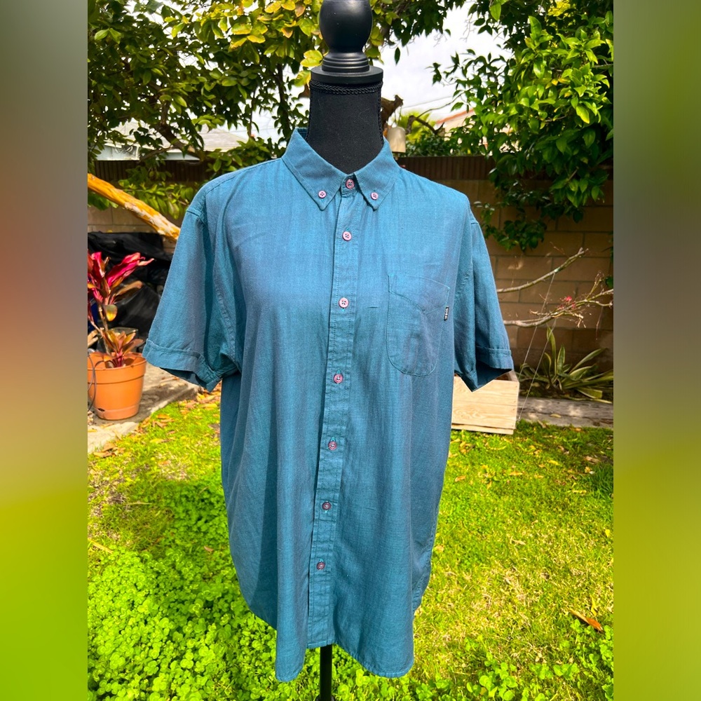 Tankfarm mens button up shirt large